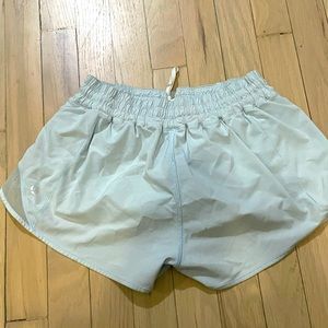 Lulu lemon Hotty Hot High Rise 2.5” Lined